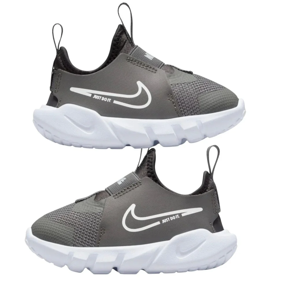 NIKE Flex Runner 2 Gray Size 5C Toddler Kids Slip-On Shoe NEW